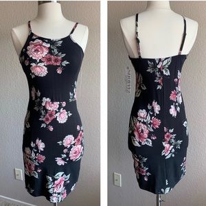 🍓NWT Floral Summer Dress